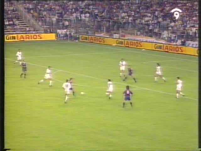 Copa del Rey 1992/1993 - Semifinal - Ida - Real Madrid Vs. FC Barcelona (576p/480p) (Valenciano/Valenciano) 2