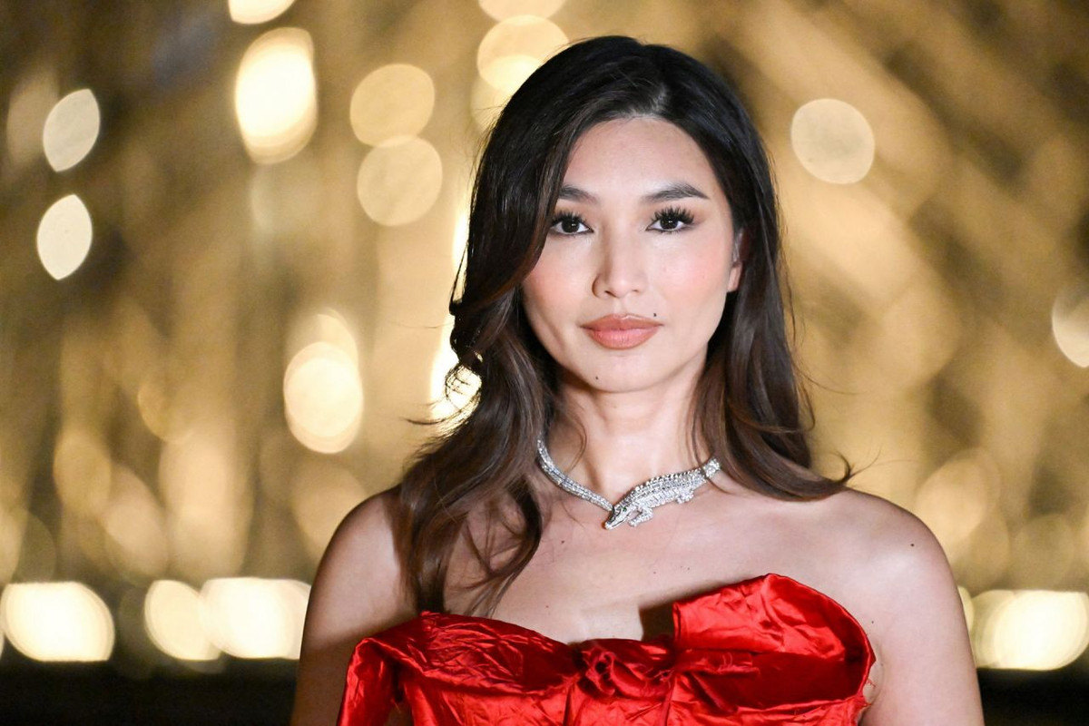 gemma-chan-dazzles-in-jason-wu-at-louvre-gala-2.jpg