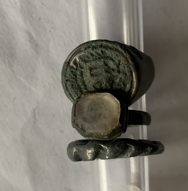 B70FF763-C61D-4F46-9885-BE5C96D70150