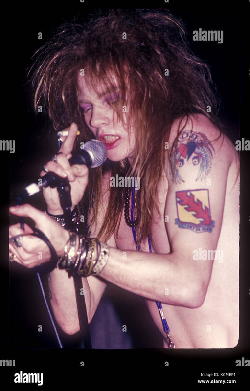 guns-n-roses-performing-live-at-the-whis