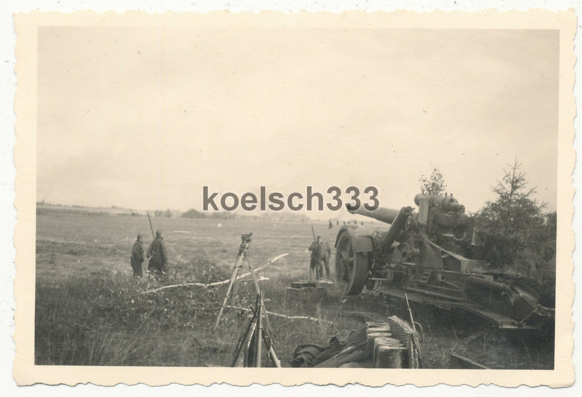 Foto 21cm Mörser der Wehrmacht in Feuerstellung an der Ostfront ...