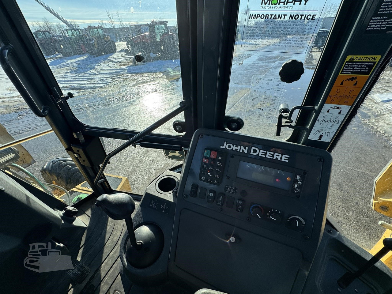 Vehicle thumbnail 34