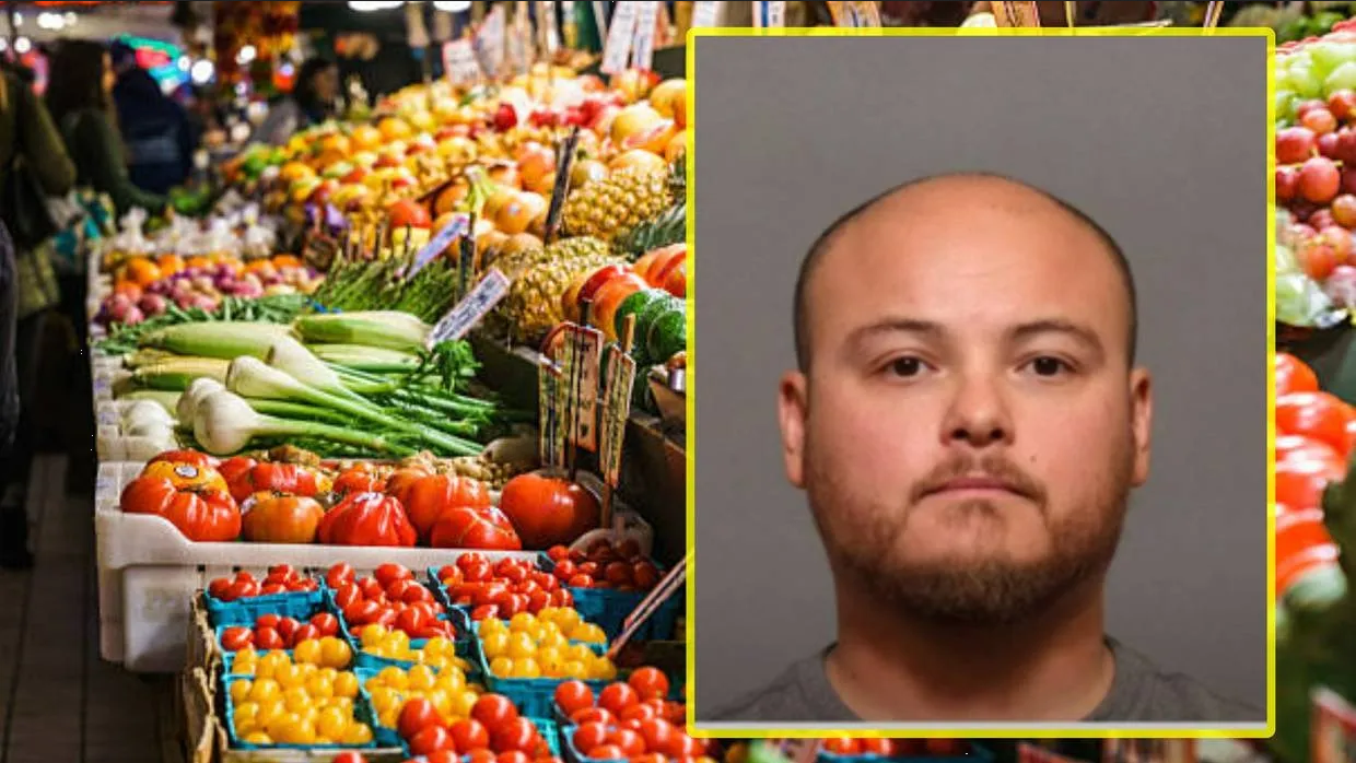Hombre es arrestado por eyacular en los alimentos de un supermercado