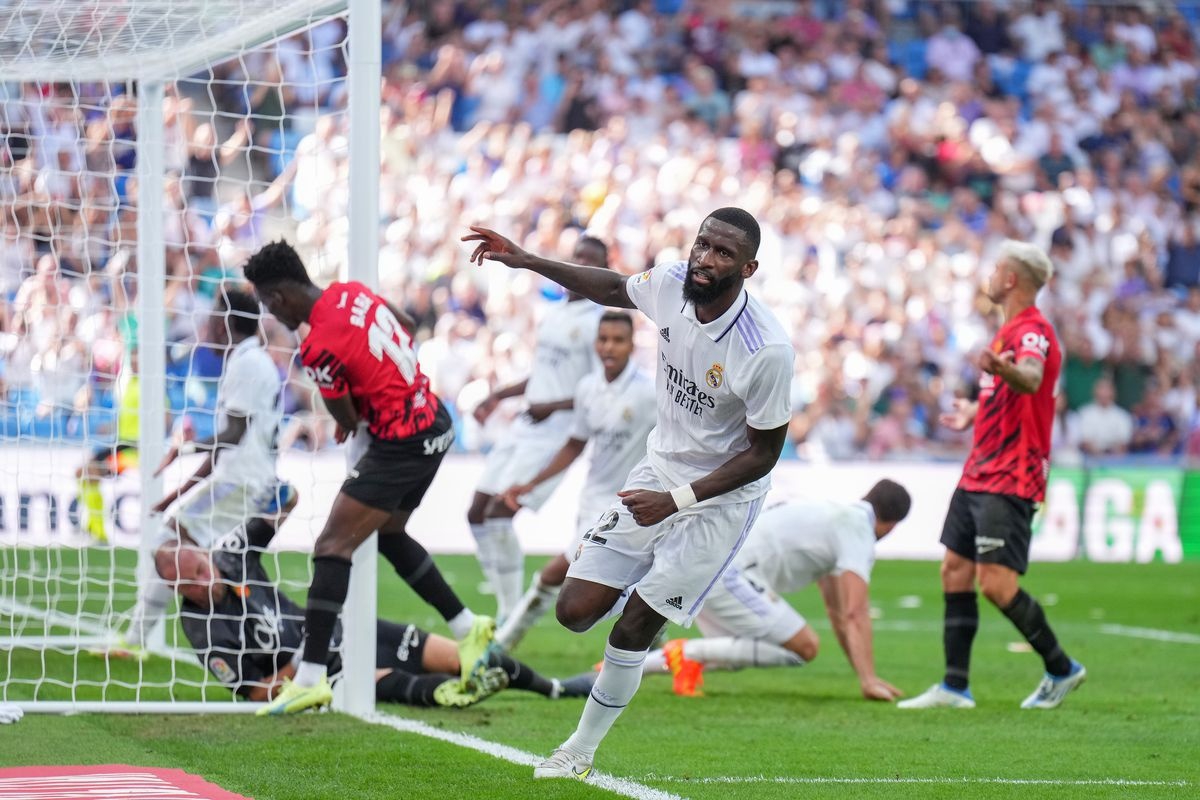 Real Madrid humilla al Mallorca de Javier Aguirre y se pone líder de La Liga
