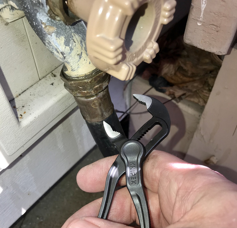 8E5EBF2C-26CF-4CF1-8401-D8456542FADF