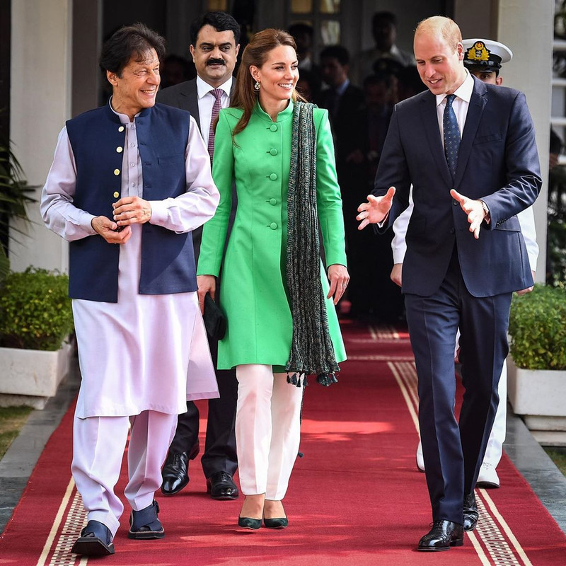 Kate Middleton dan Pangeran William melakukan kunjungan ke Pakistan