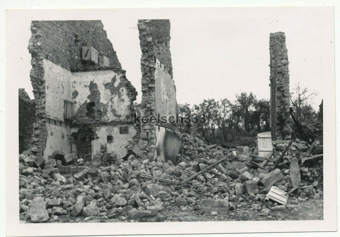 Foto Häuser Ruinen Frontstadt Malantry_Belgien IR 131 Westfeldzug 1940d