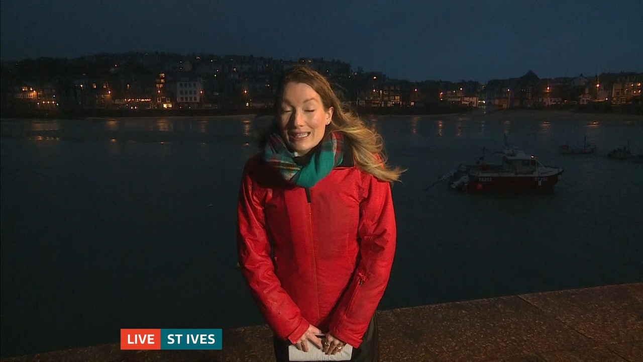 02.19 - 18.00.00 - ITV News West Country. News for Devon, Cornwall, S....ts_snapshot_10.31.090