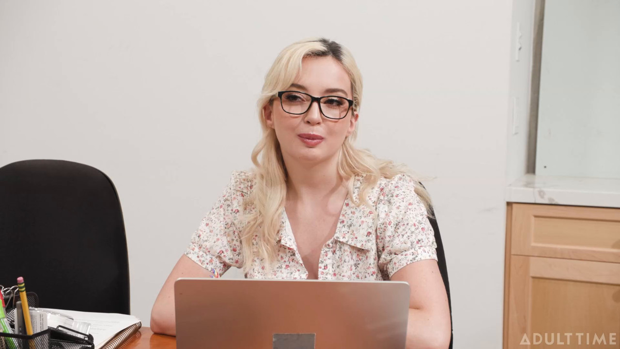 Lexi Lore - Step Into My Orifice - ADULTTIME.mp4.0000