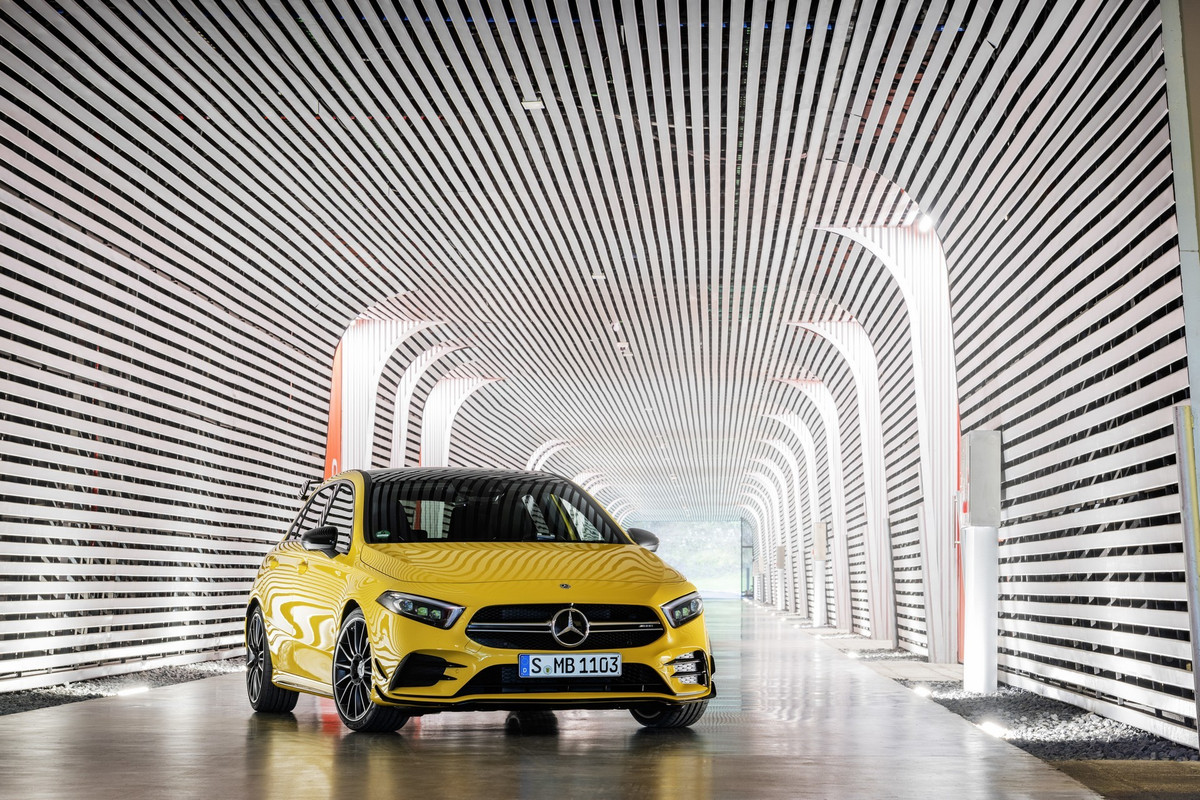 Mercedes-AMG A 35 4MATIC (6)