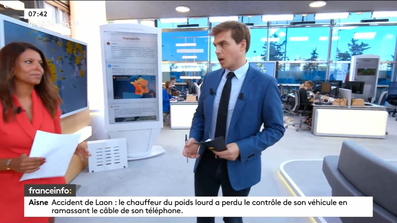 07.30 - 05.29.00 - 9h30. Entre JT, chroniques, invités et revues de p....ts_snapshot_01.19.24.791