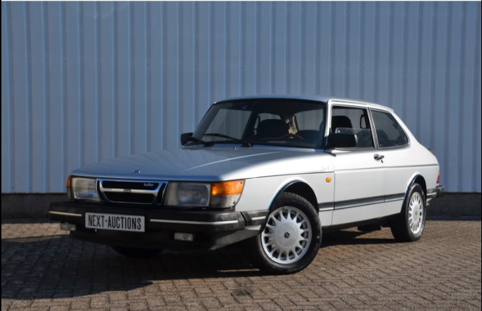 Saab 900 no. 163