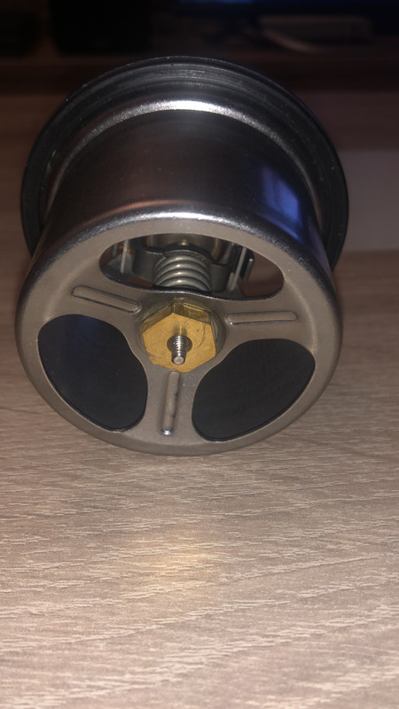 CE957353-B7E3-4FA5-8B8C-D761E3DE9B45