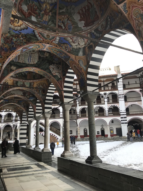 5C9B51A8-AC30-4F10-9214-E5224627971B