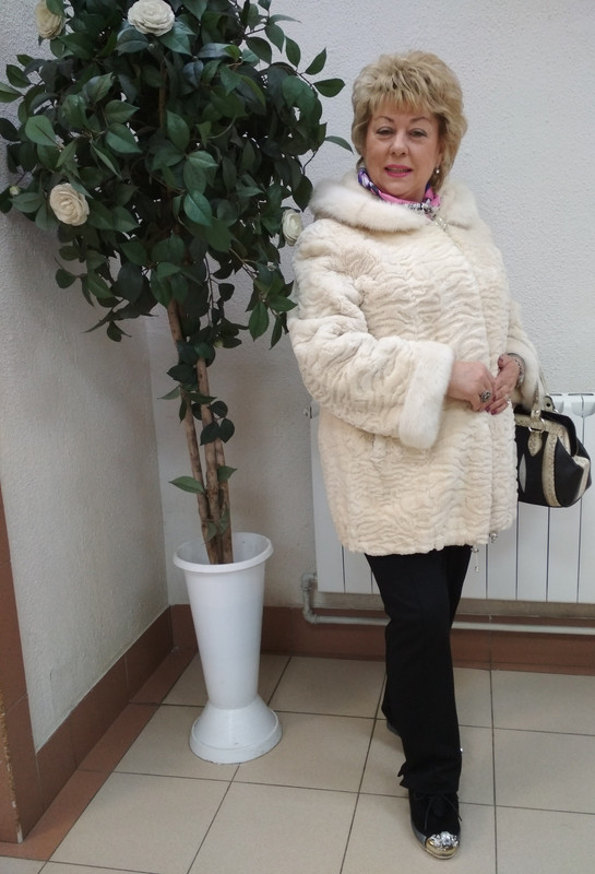 7B882BB3-42EF-4494-90FD-250A431654AD