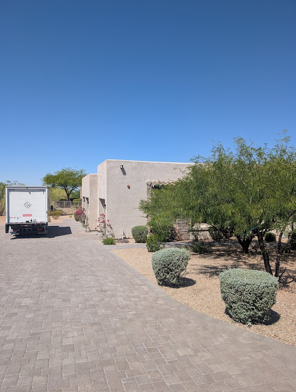 North Scottsdale junk hauling service photo