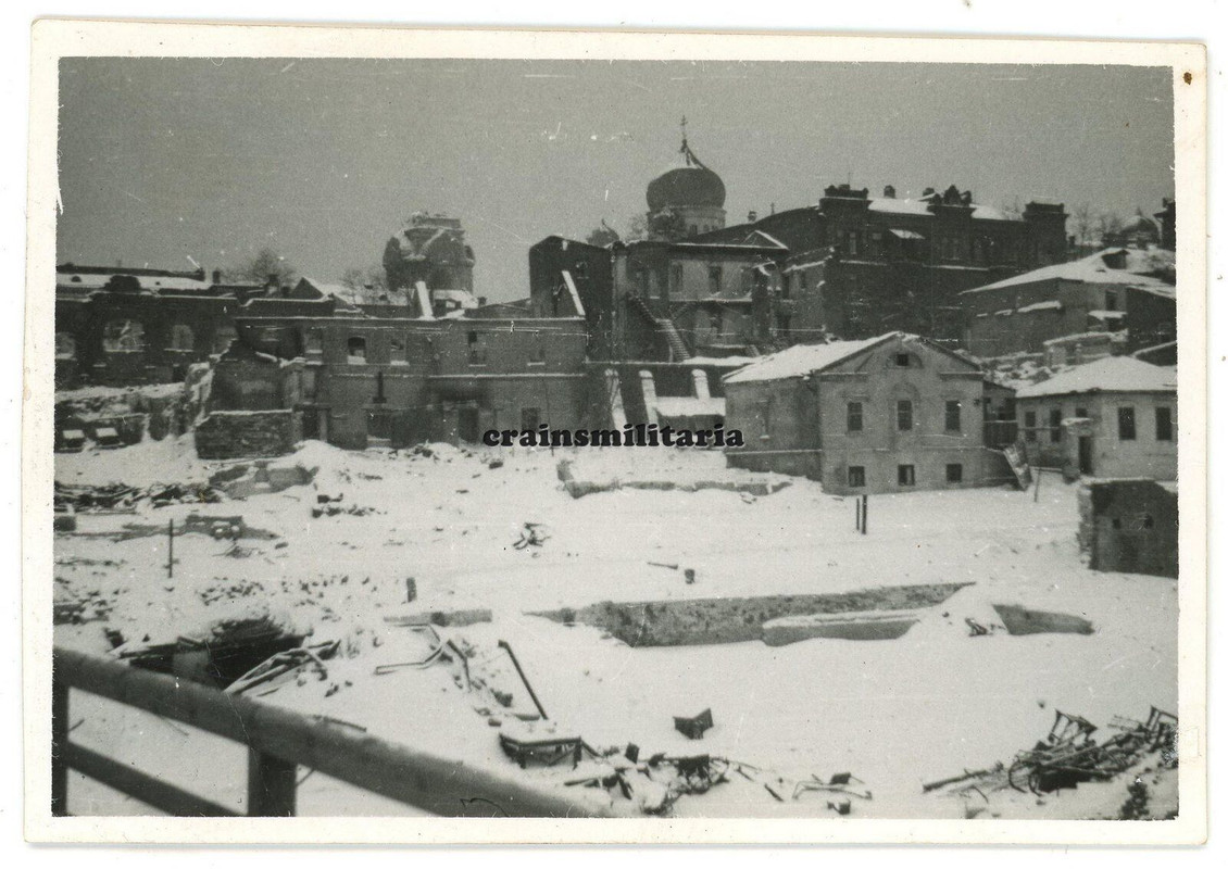 Orig. Foto zerstörte Stadt mit orthodoxe Kirche in Bessarabien Moldau