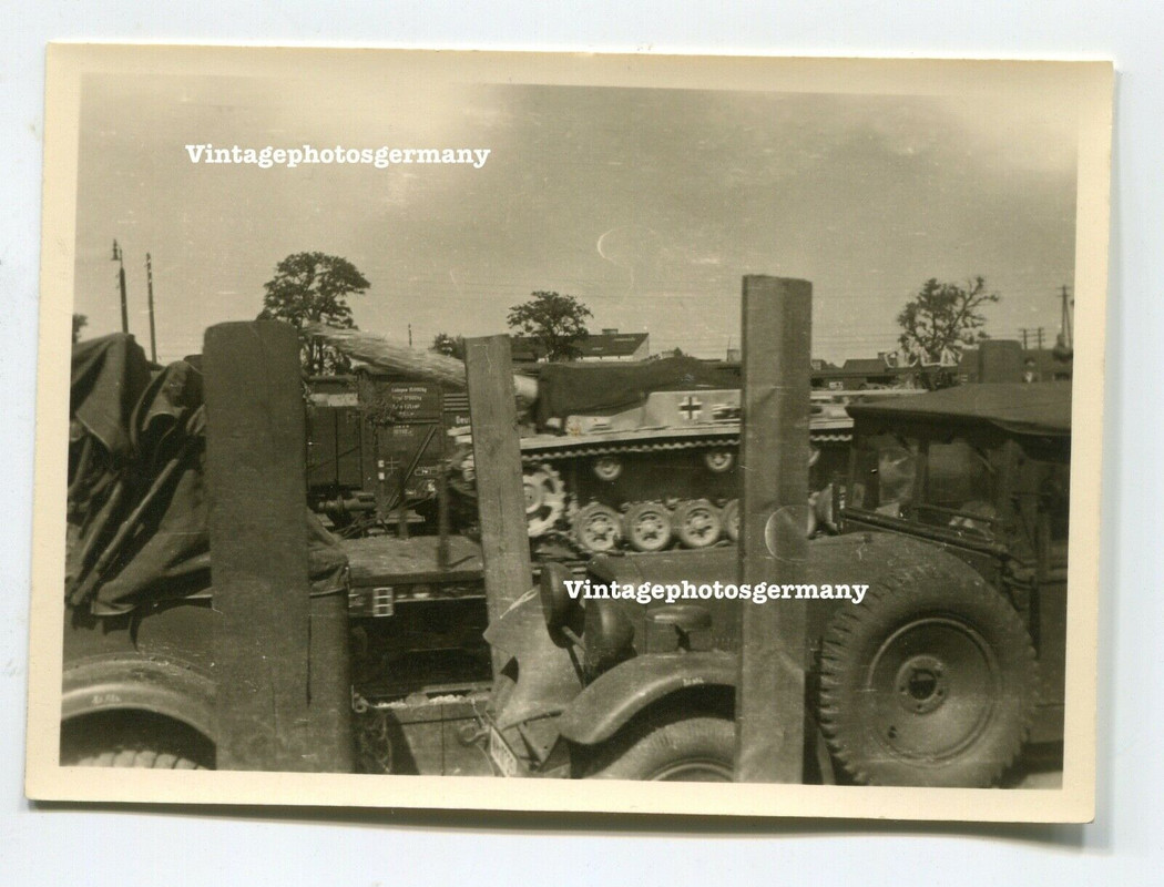 Foto Russland deutscher Panzer Sturmgeschütz Stug. Langrohr Camouflage