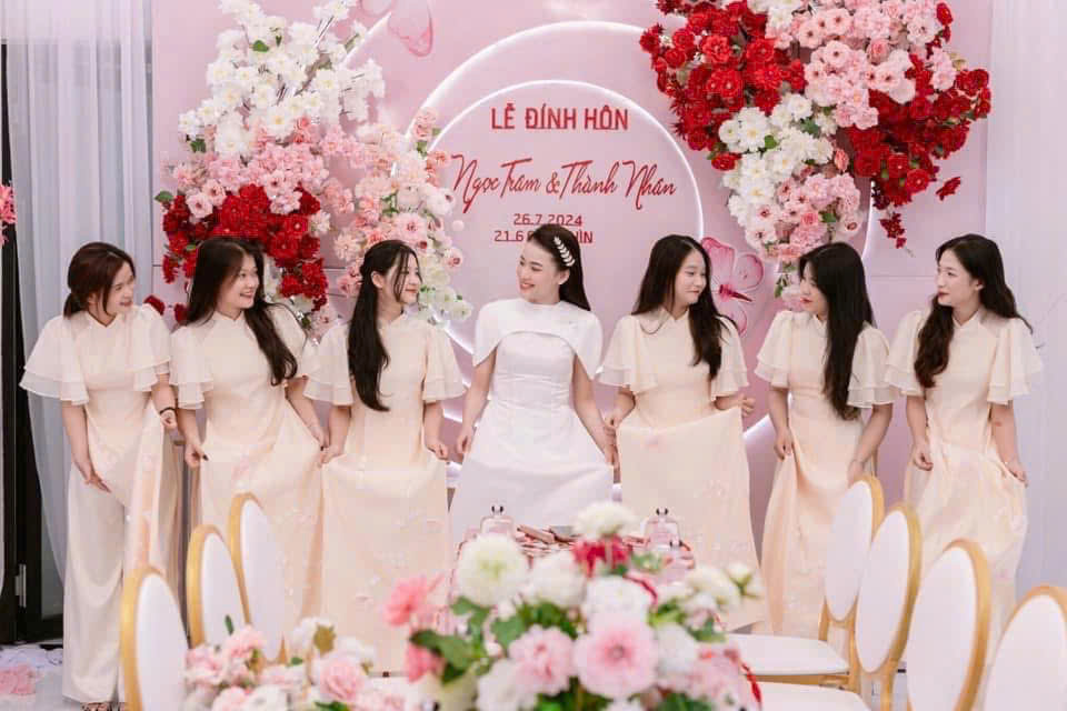 Trang chủ z7475294161602 79cd3feb78fd6e613a16791dbd423351 – Bảo An Wedding