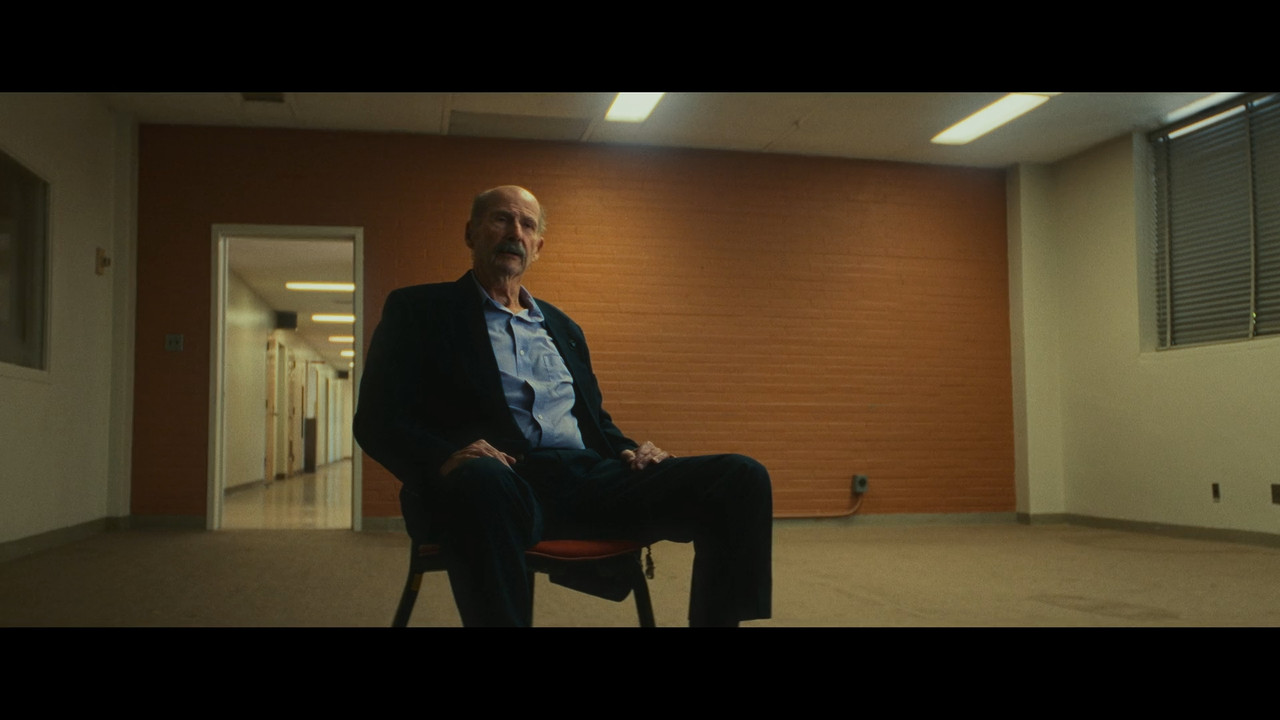 American Manhunt_ O_J_ Simpson 2025 S01E01 Netflix 1080p WEB DDP x264-NM21vi.mkv_snapshot_00.33.09.9