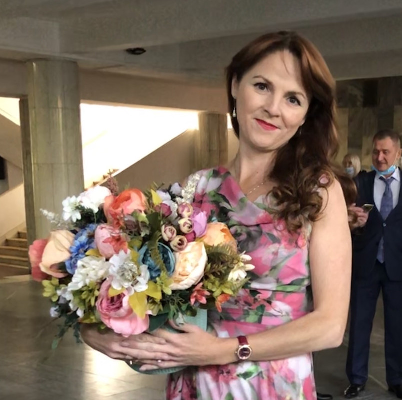 68E49FD7-9DAB-406C-8358-185594FE69EC