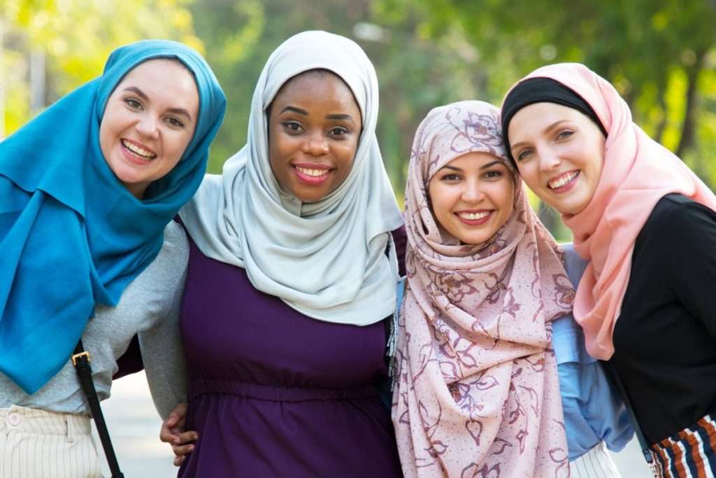 C:\Users\lenovo\Pictures\Saved Pictures\muslim woman\1-6-1024x683.jpg