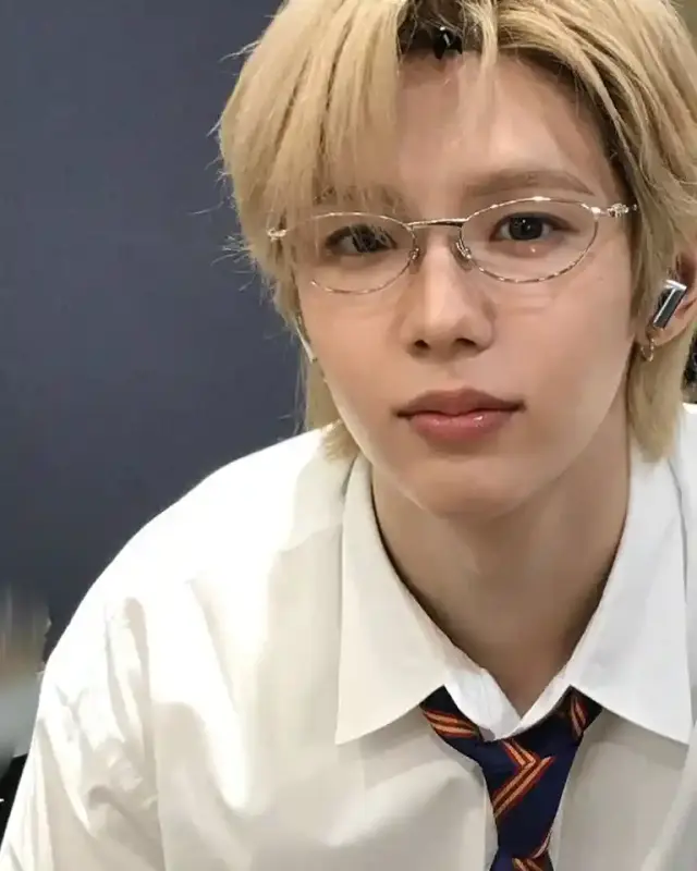 weverse_20250627200828-1_copy_768x960