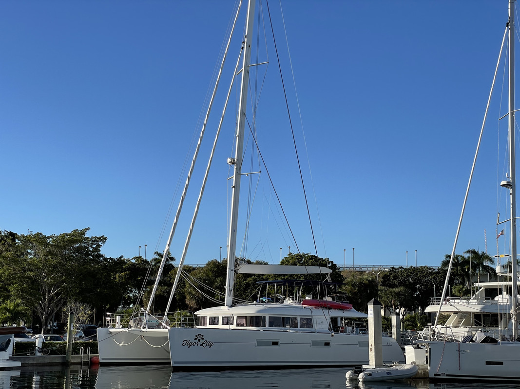 9B44C310-6680-45D1-B987-33304A5FC45A