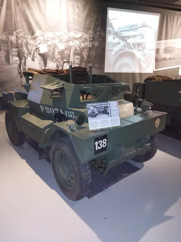 Chars et blindes dans les musees-divers - Page 22 Even-more-tanks-and-vehicles-from-the-ardennes-part-3-v0-mt0nt4tf7k5c1