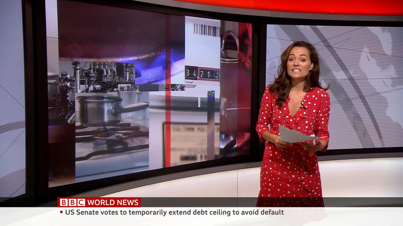 10.08 - 06.00.00 - BBC World News. News. Reporting on the day's inter....ts_snapshot_34.29_[2021.10.