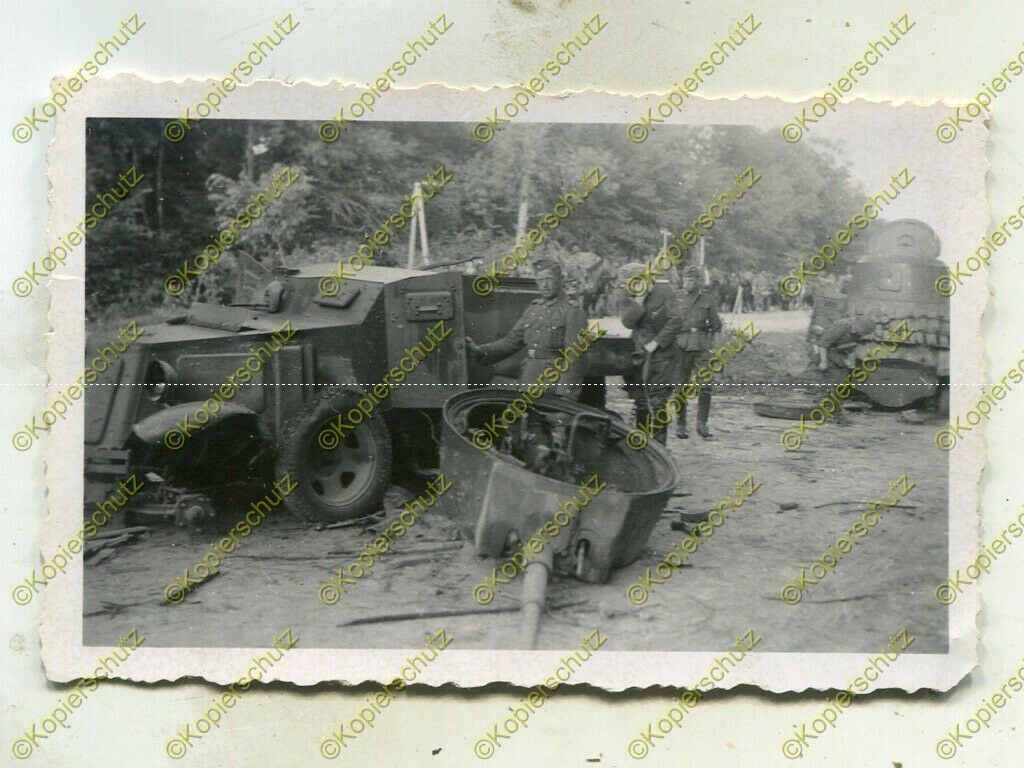 Foto, Wehrmacht, Beute, zerstörter Beute, Panzerspähwagen, Russland
