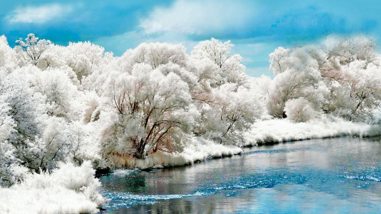 turquoise-snow-lake.jpg