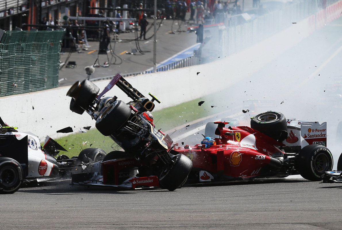 F1-Belgium-Grand-Prix-Crash-2