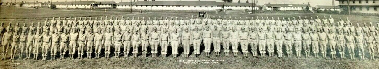 Foto ( Compañia B, 238º Batallón Ingenieros Combate - Fort Dix, Nueva Jersey ) 11-09-1943 - 01a