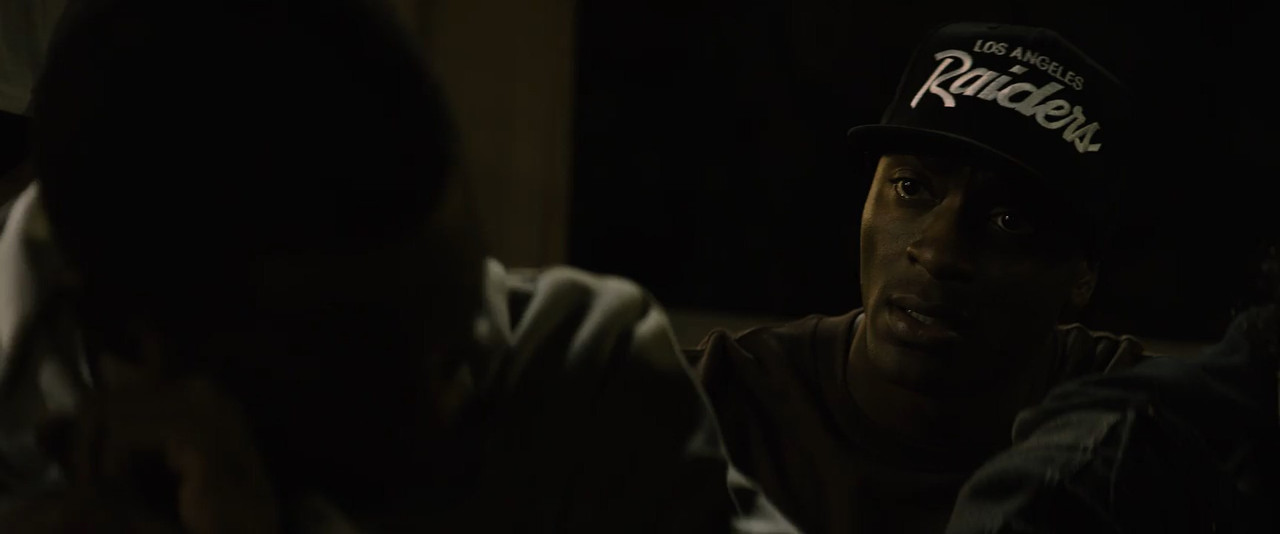 Straight Outta Compton 2015 BluRay [Hindi + English] 480p 720p ESub Screenshot
