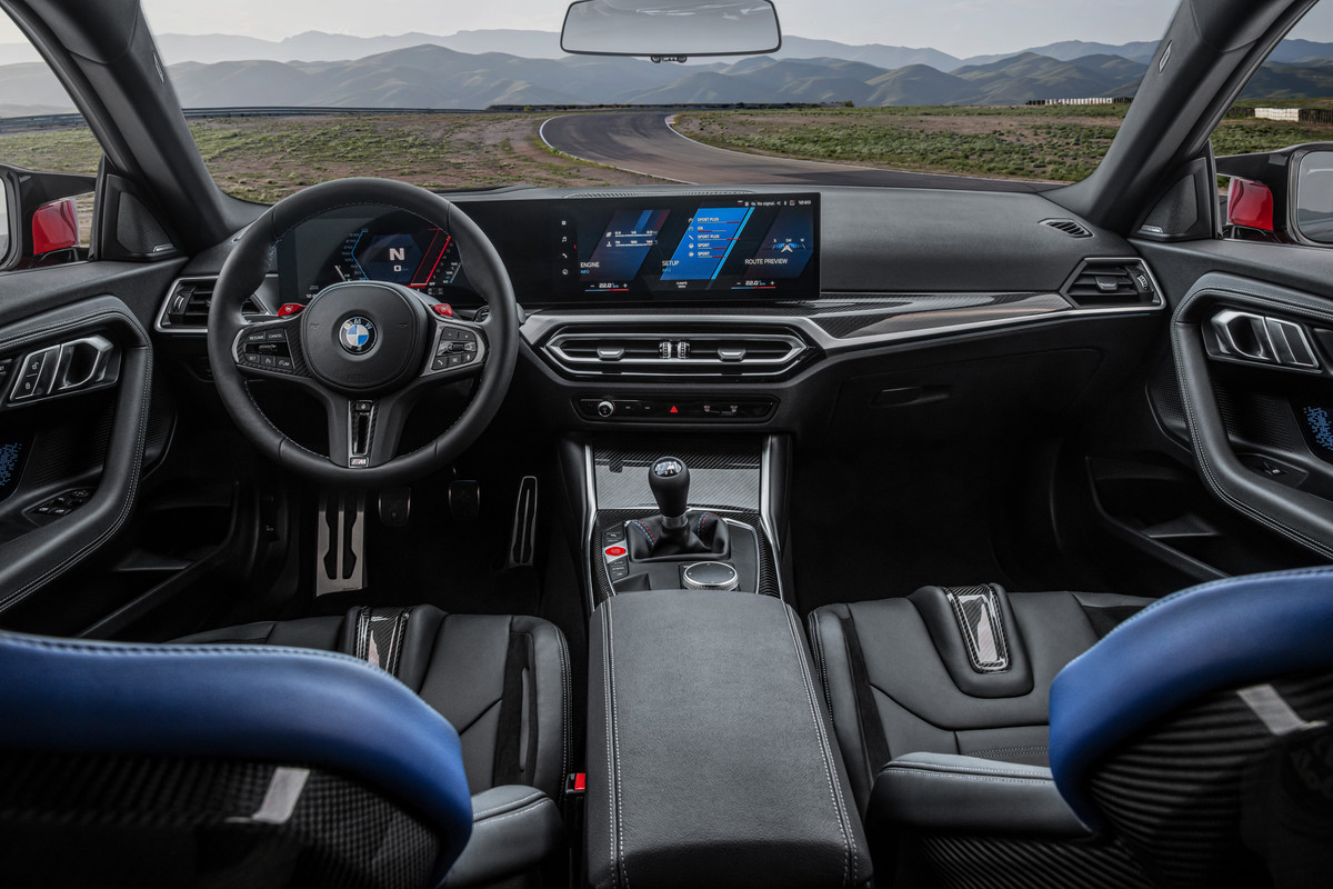 P90481832_highRes_the-all-new-bmw-m2-i