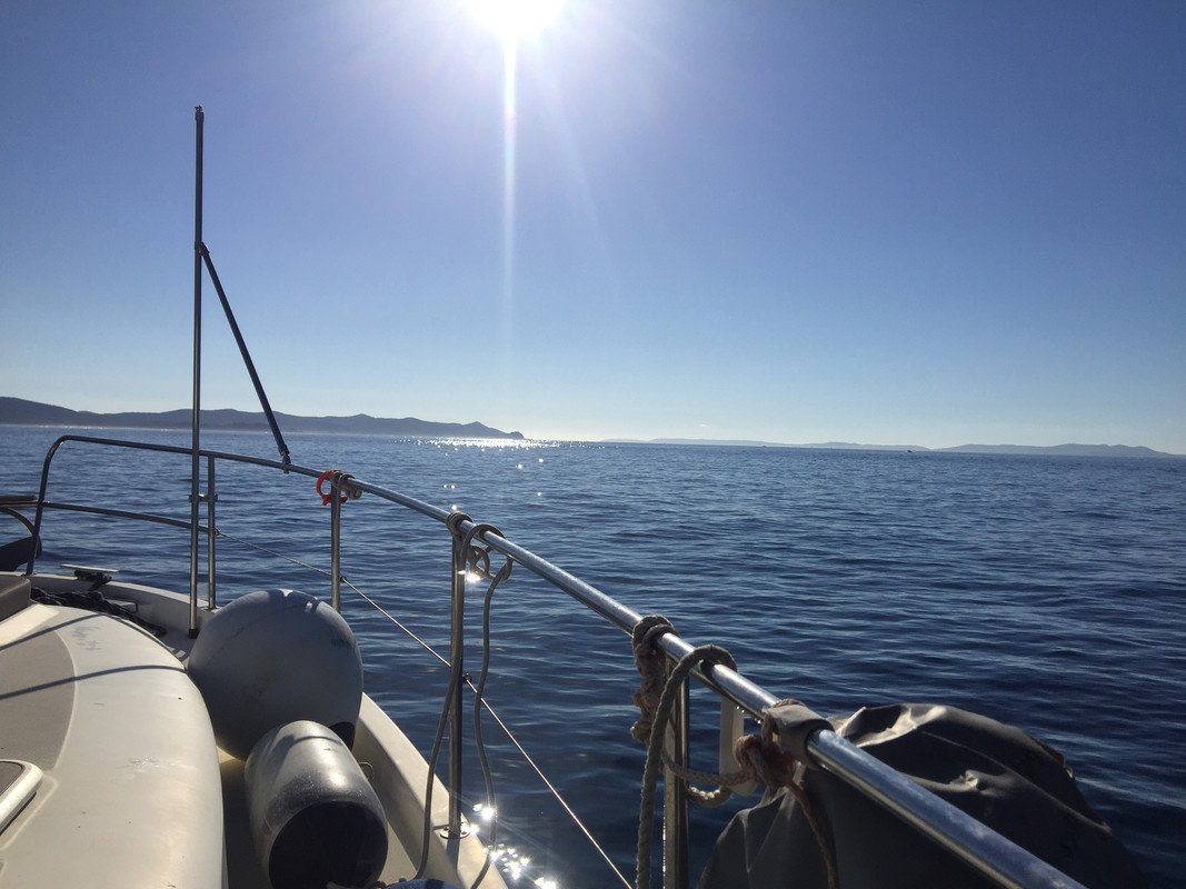 00027E2F-5AB4-4FE8-B572-F6A161A66051