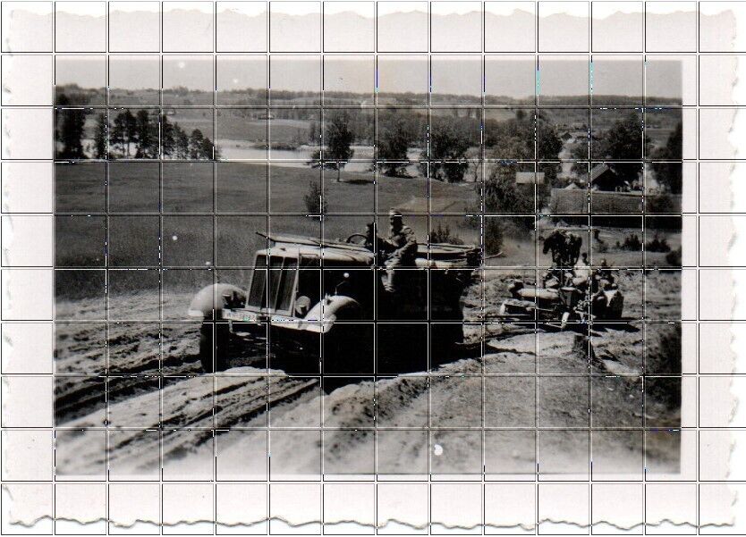 Foto Halbkette Zugmaschine schleppt Spezialgerät Russland ca. 1941