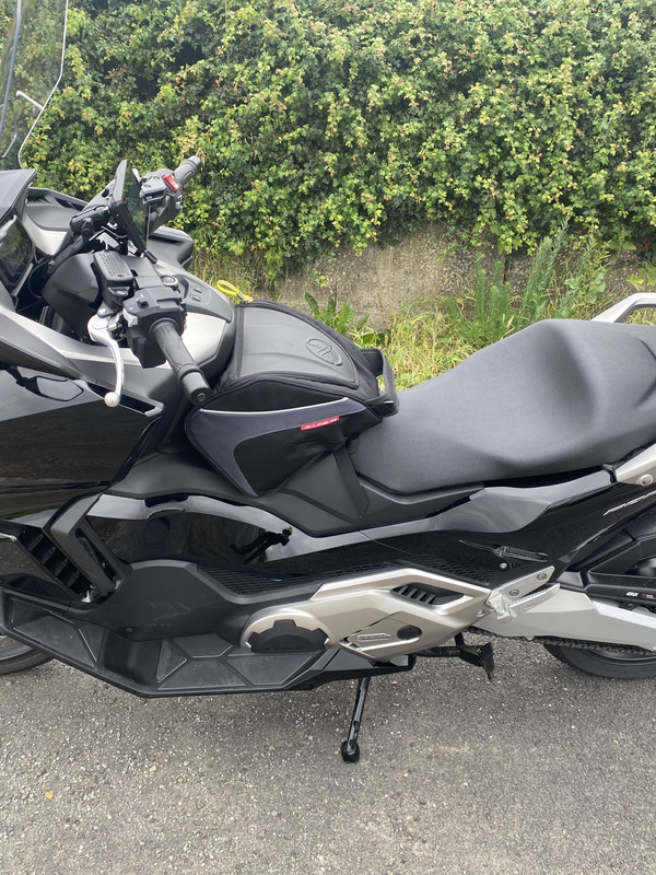 EBEF028B-6E2B-44E5-9B08-37FA86D0964D