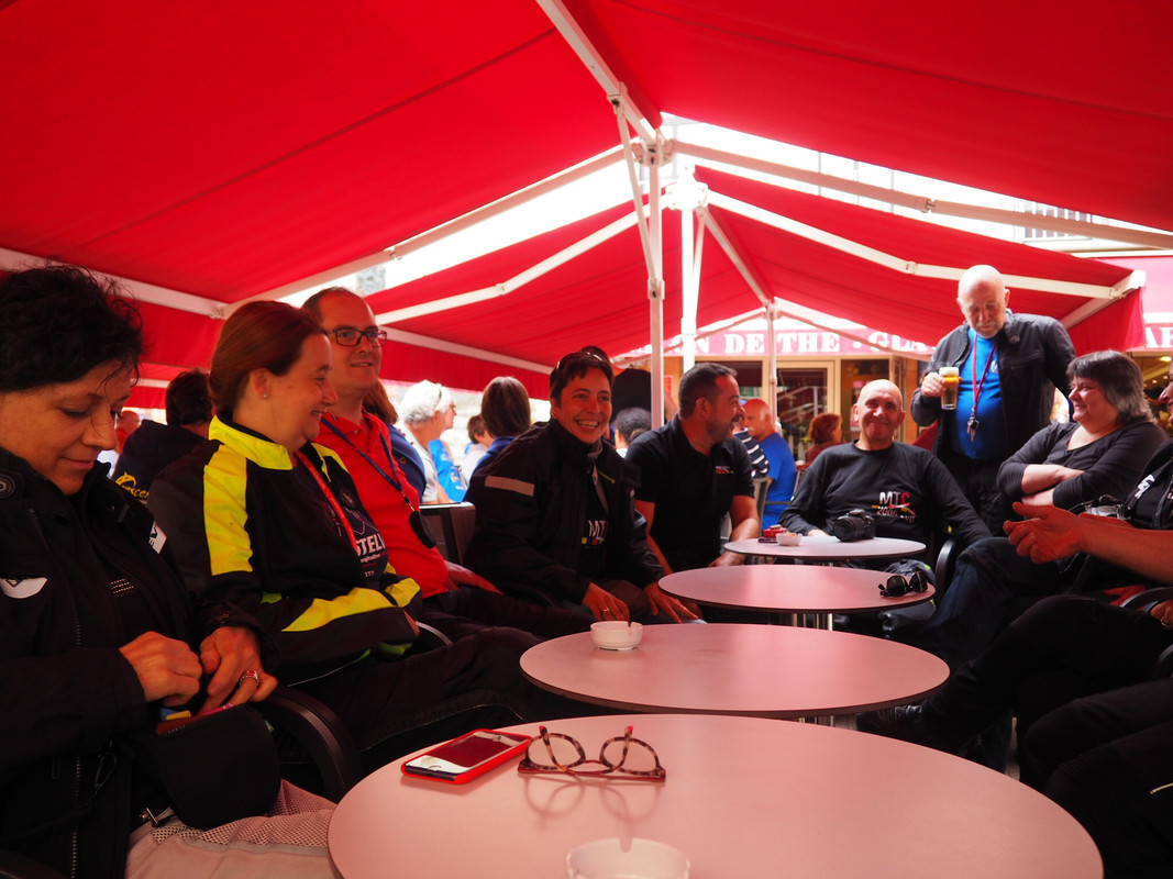 BCC7412B-BAD1-4104-9F52-C22F0BA15B72