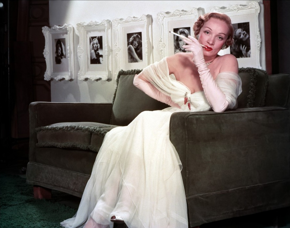 Marlene_Dietrich_c92