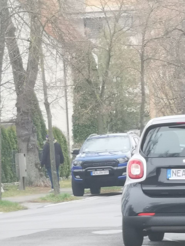 50206CFE-362A-4C27-A6DE-1E0DBF0921F1