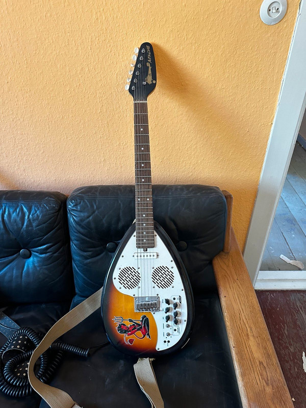 35d79daa-540f-4eec-90ae-082d2bb3490c (1)