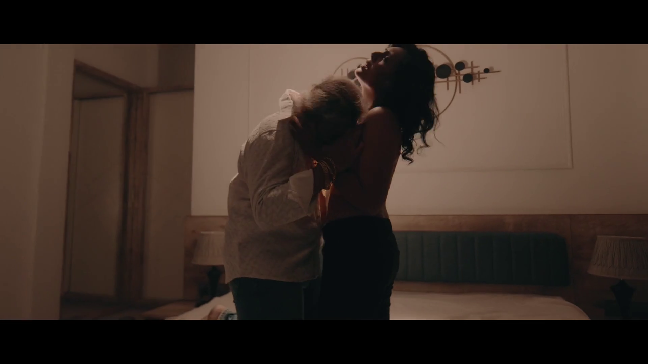 vlcsnap-2025-06-09-22h50m57s113