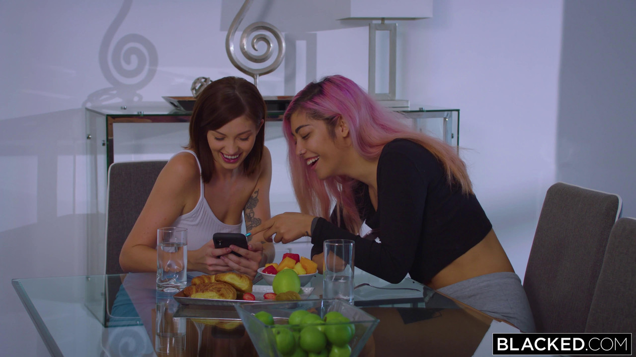 vlcsnap-2023-05-09-11h03m40s806