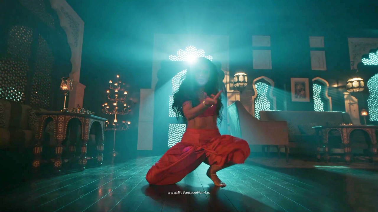 131Esha Gupta Hot in Aashram Web Series