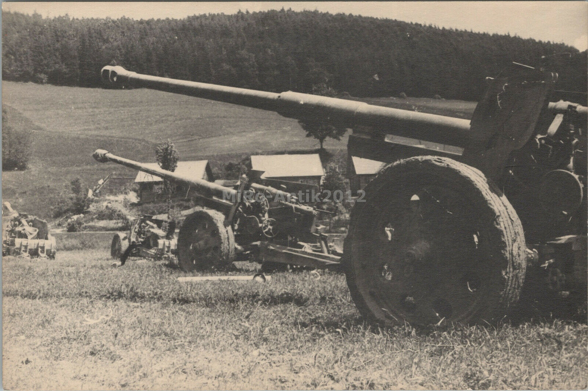 russisches Foto deutscher Geschütze