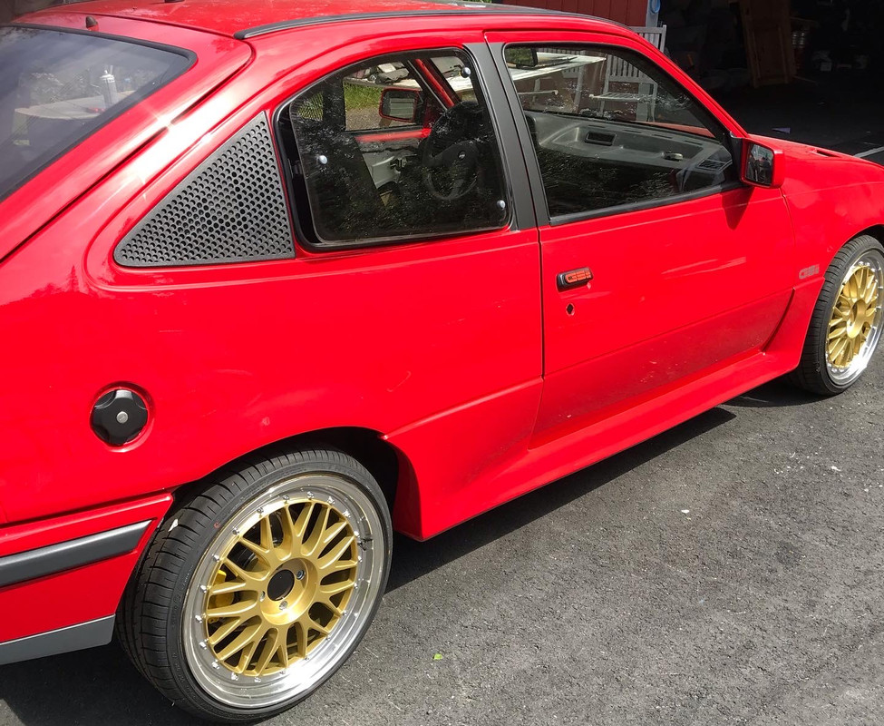 AF4283FF-7B7D-40D0-8D59-3A2171487BAA