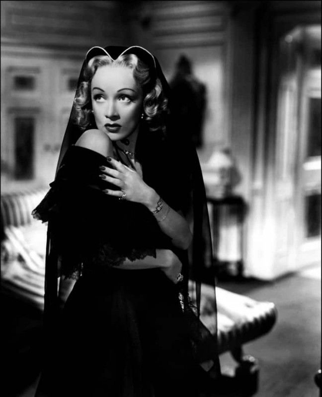Marlene_Dietrich_c80