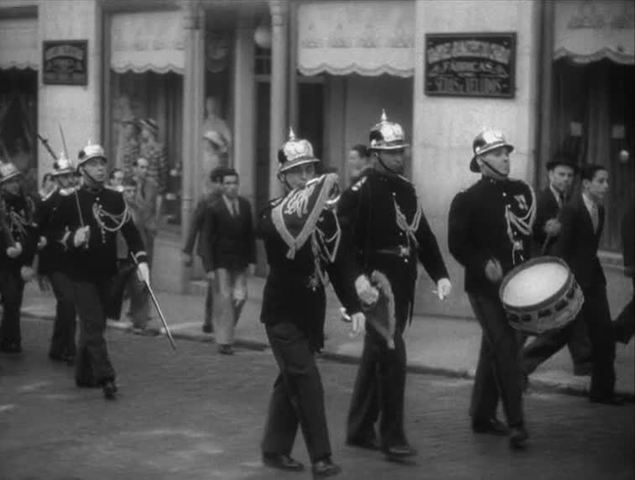 vlcsnap-2014-07-27-00h04m23s229